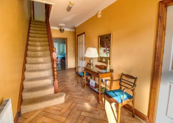 Nyaraló Ashton House *