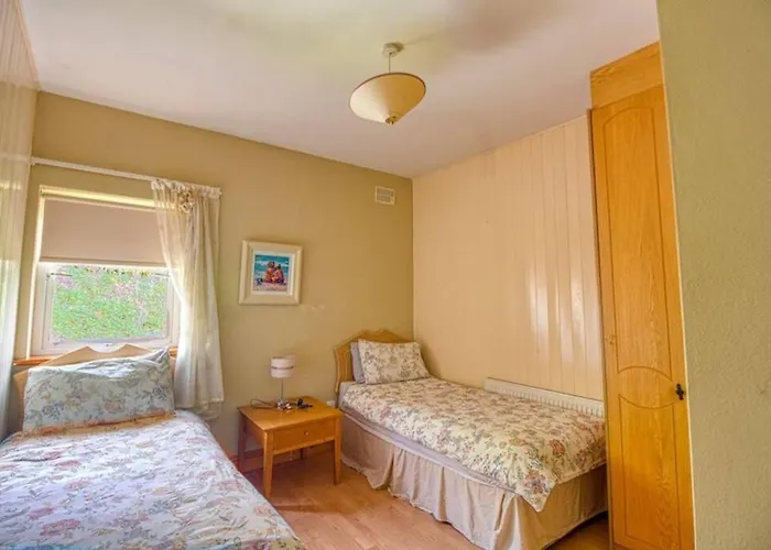 Ashton House * Tramore